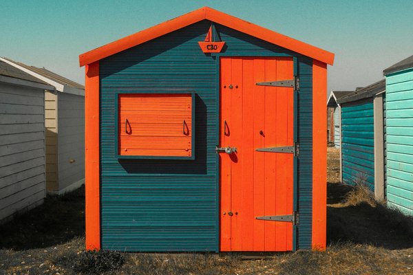 Bungalows en bord de mer : luxueux versus basiques